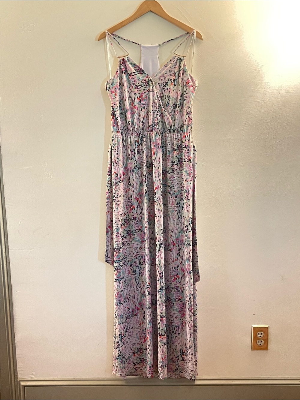 Guess White and Black Logo Tag Dress
